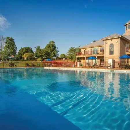 Beautiful 2Bd Condo In Lakefront Resort With Lots Of Outdoor Onsite Activities